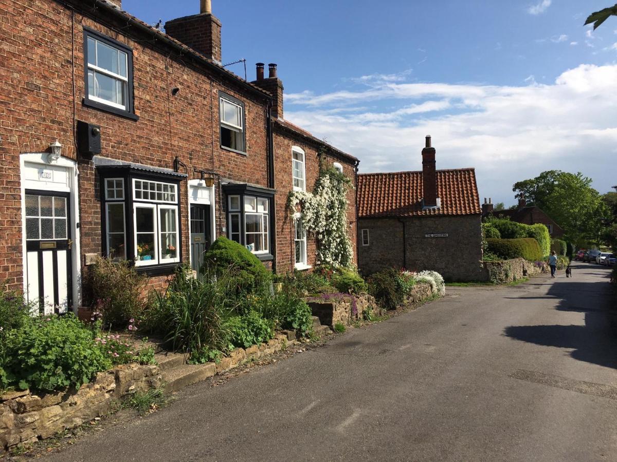 Cosy Lincs Wolds Cottage In Picturesque Tealby Экстерьер фото
